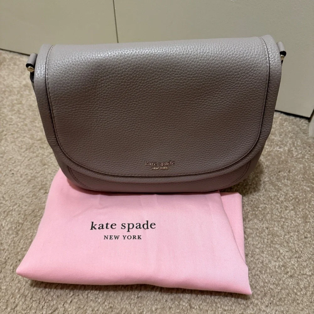 Kate Spade Roulette Saddle Bag Grey Pebbled‎ Leather Crossbody PXRUB373
